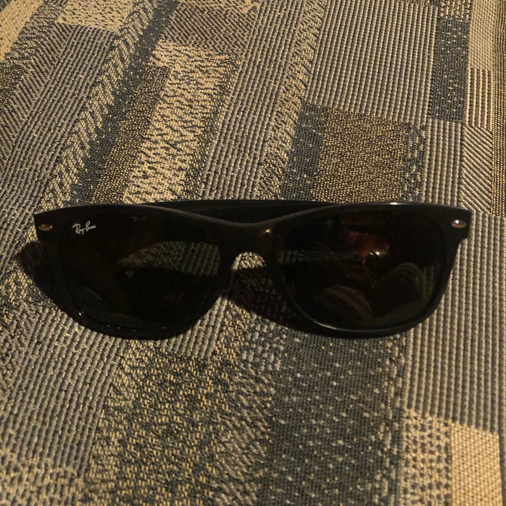 Ray bans new wayfarer rb2133